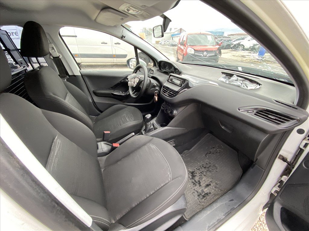 Bontásra: Peugeot 208 I kormány  vf3crbhw6gt100219 psabh021jbha3145549 7. kép