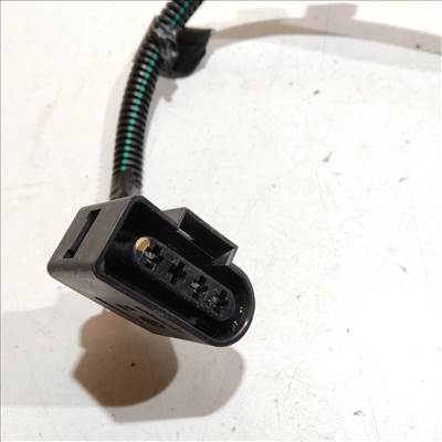 208046 Tesla Model Y első ablaktörlő motor elektromos csatlakozó 1628222-00-B