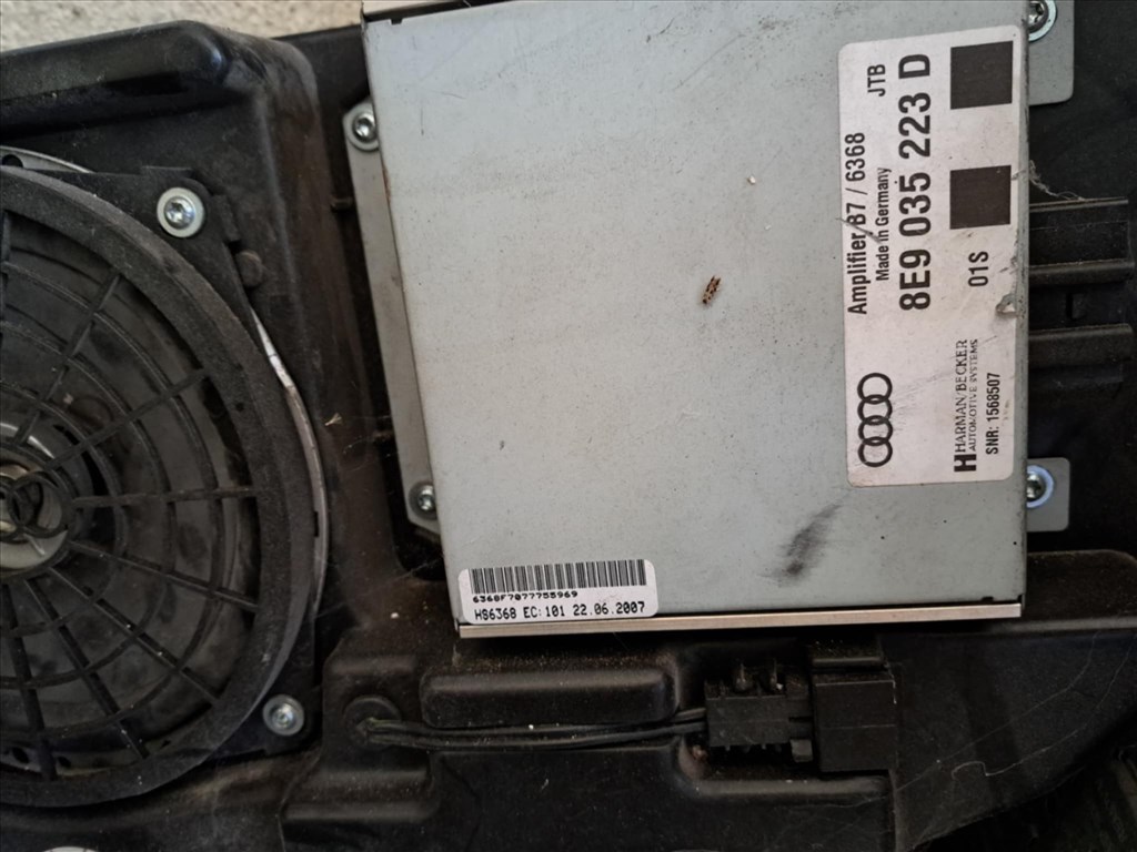 Audi A4 (B6/B7) mélynyomó hangszóró  8e9035223d 1. kép