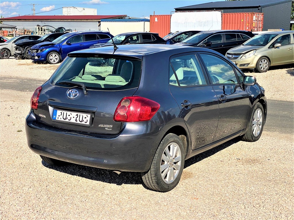 Bontásos: TOYOTA AURIS 2.0 D-4D 2007es Executive Váltó D-4D manuális 6 fok. 0433112630 3030012b30 5. kép