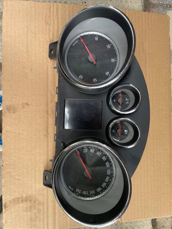 Opel Astra J 1.7 CDTI KILOMÉTERÓRA  13414074 1. kép