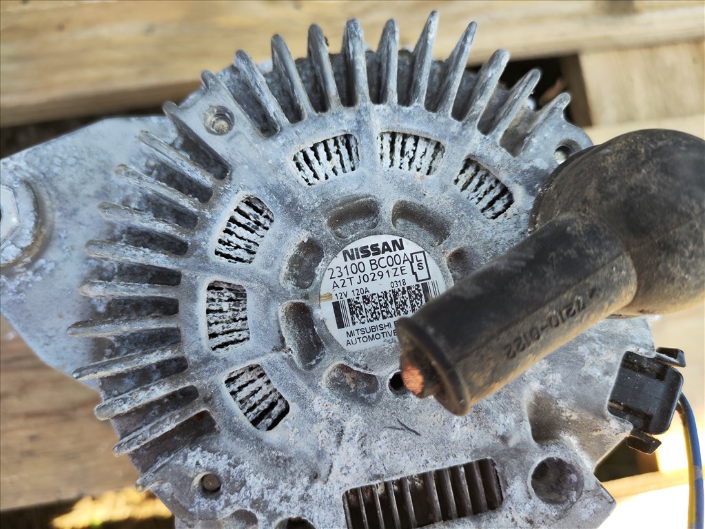 Nissan Qashqai (J10) 1.6 generátor  23100bc00a 4. kép