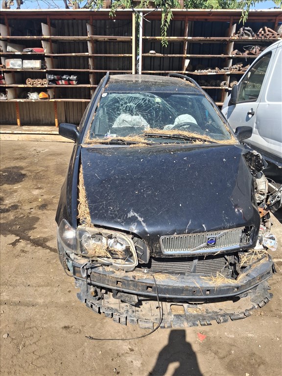 Volvo V40 bontásra egyben eladó 1. kép