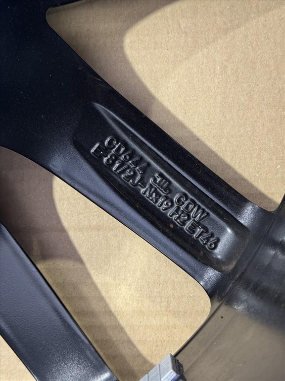 R19 Original audi 8.5J ET46 - 8B3601025BB 8B3 601 025 BB / BA 1db alufelni felni 5. kép