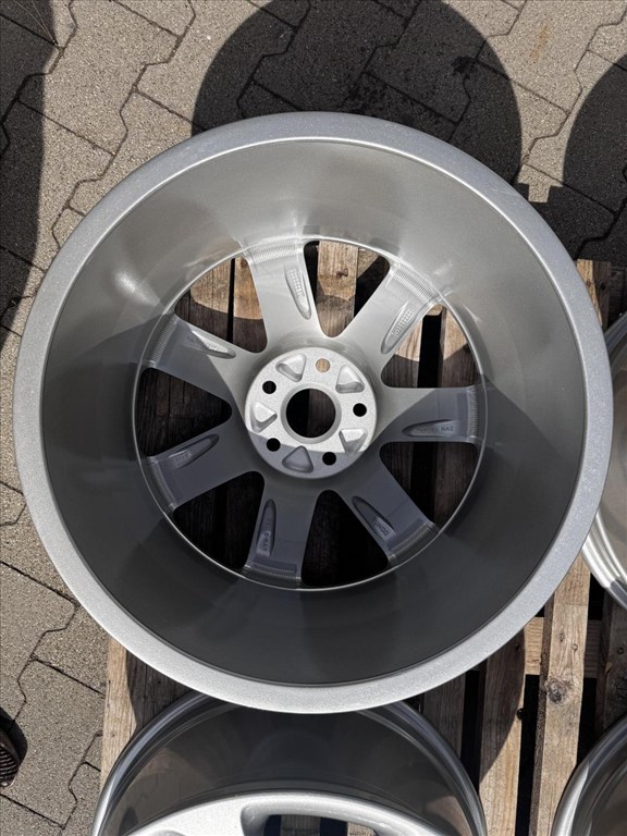 R18 5x112 (57,1) Original Audi TT  9J ET52 OEM 8J0601025AC gyári alufelnik felnik 6. kép