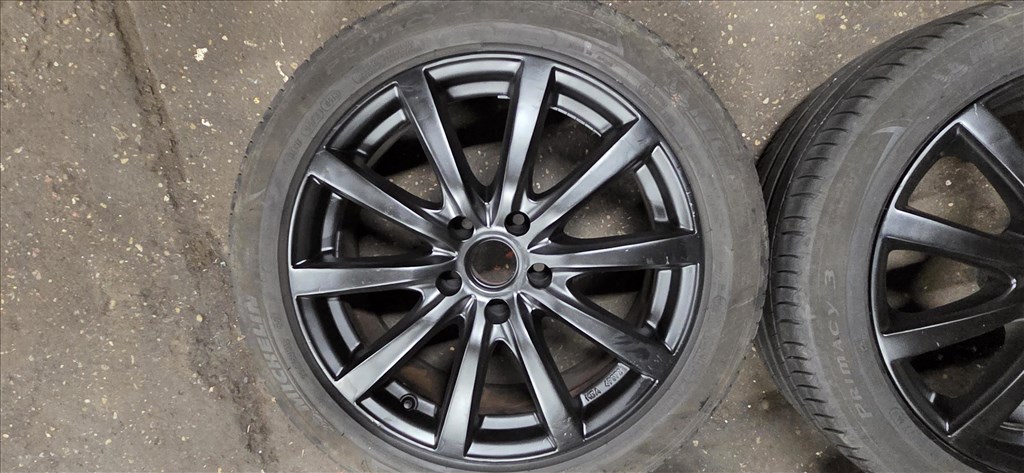  5x114.3 lyukosztású 18" használt Platin alufelni, rajta 225/50 újszerű Michelin gumi  4. kép