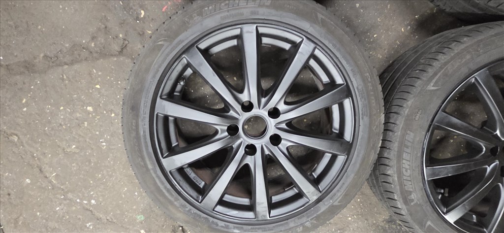 5x114.3 lyukosztású 18" használt Platin alufelni, rajta 225/50 újszerű Michelin gumi  9. kép