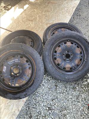 Skoda Roomster felni garnitúra gumikkal(6Q0601027M