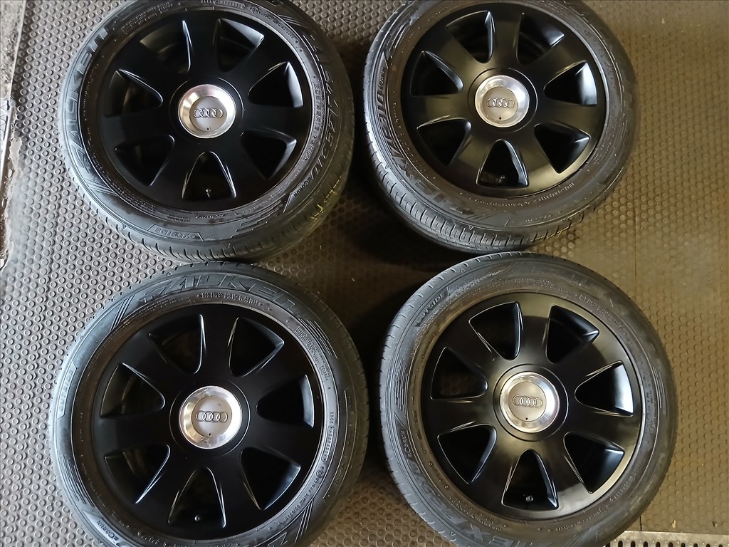  5x112 7x16 Et42 57.1 gyári alufelni, 205/55 nyári Falken 2019 1. kép