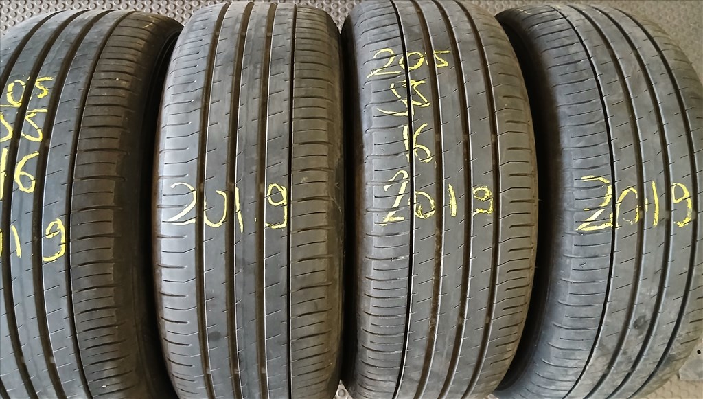  5x112 7x16 Et42 57.1 gyári alufelni, 205/55 nyári Falken 2019 4. kép