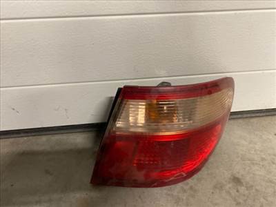 Nissan Bluebird (U12) NISSAN BLUEBIRD Bal Hátsó Lámpa