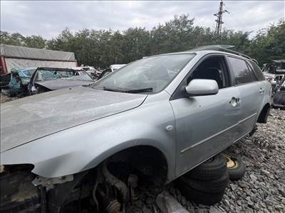 Mazda 6 2.3 benzin alkatrészek eladó’