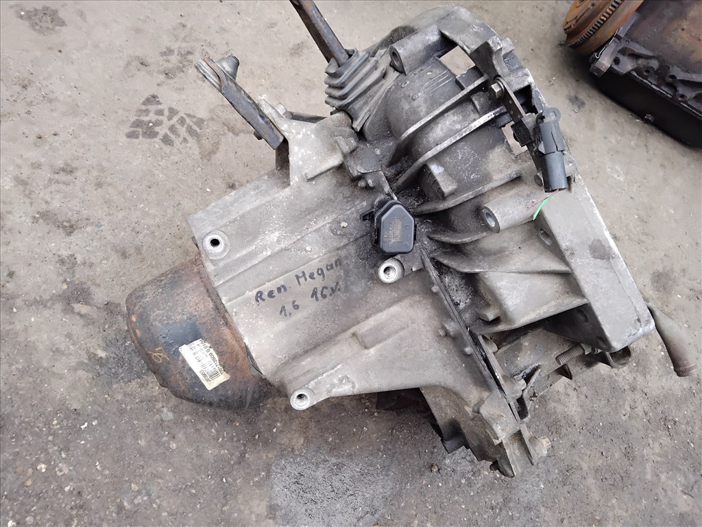 Renault Mégane I 1.6 16V RT sebességváltó  1. kép