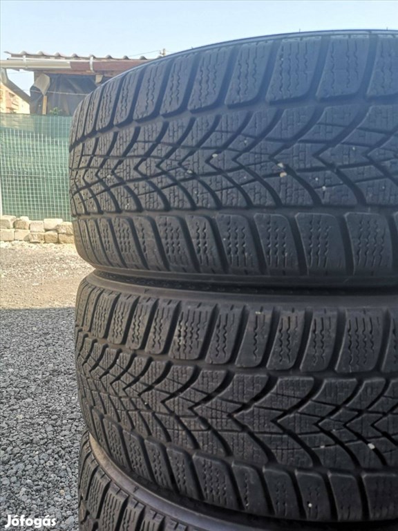  205/4517" 55e/4db Dunlop téli gumi gumi 2. kép