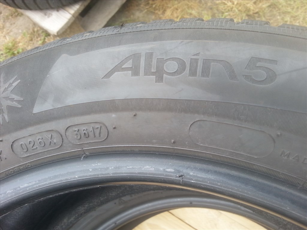  225/55R17 Michelin Alpin5 téli gumi 2 db 5. kép