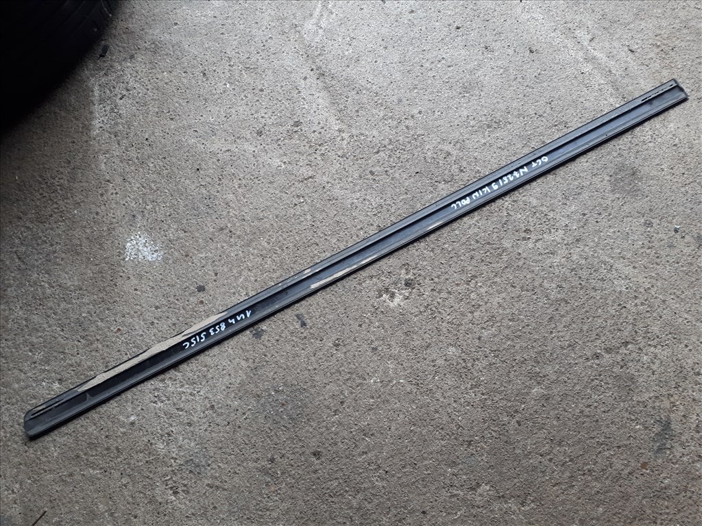 Skoda Octavia I ajtódíszléc bal első ajtó 1U4 853 515 C 1u4853515c 3. kép