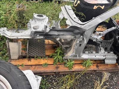 Audi A4 (B9 - 8W) Bal első negyed 