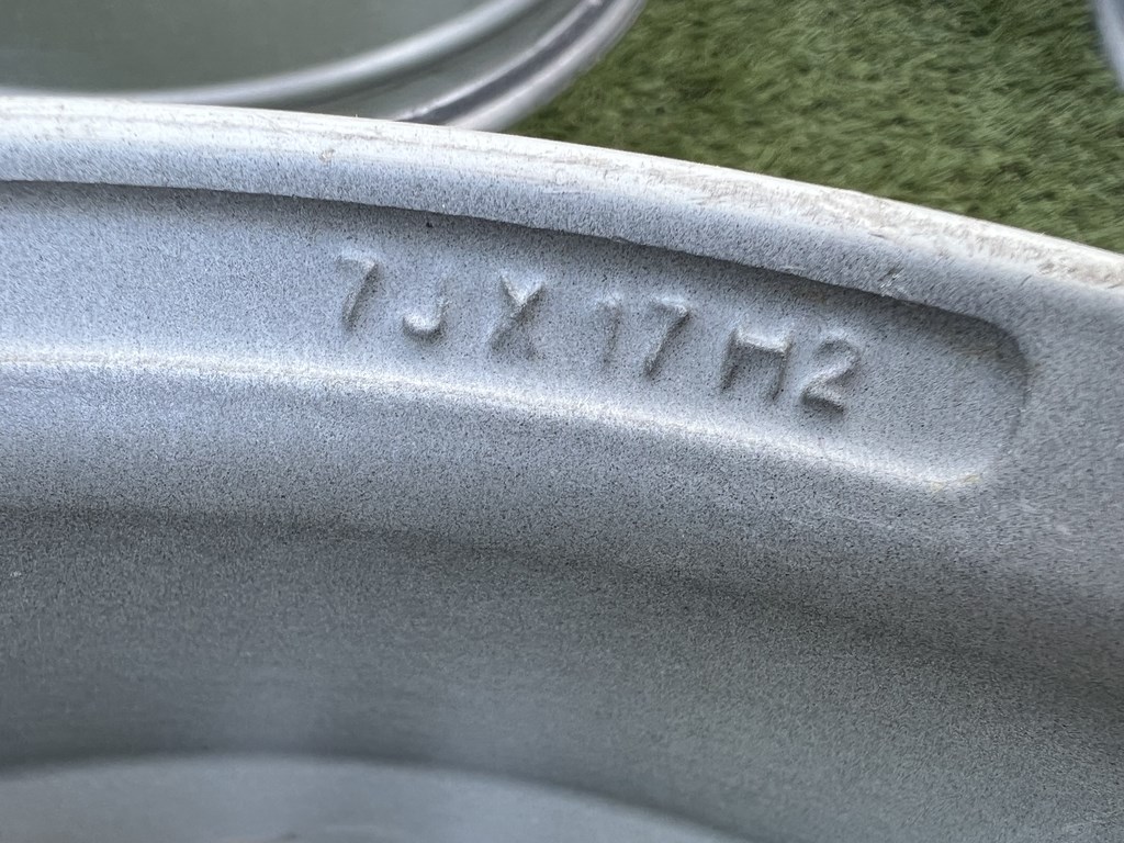 5x100 17" Dezent alufelni 7Jx17h2 ET38 7. kép