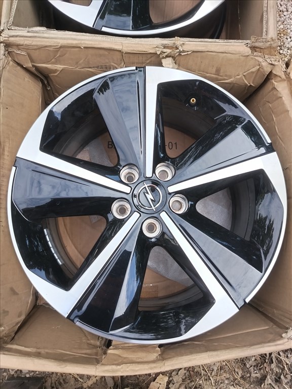  Opel Astra L/Grandland X 5x108 lyukosztású 17" (gyári felni) alufelni 2. kép