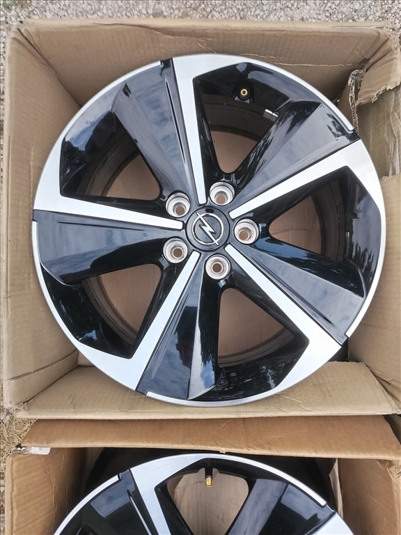  Opel Astra L/Grandland X 5x108 lyukosztású 17" (gyári felni) alufelni 4. kép