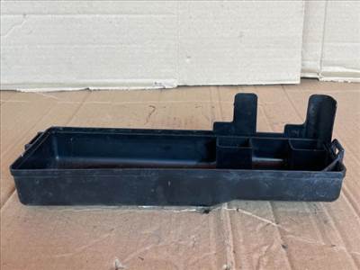 Mazda MPV (LW) MAZDA MPV Biztosítéktábla Fedél