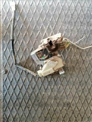 Mazda B 2500 Bal első ajtózár 