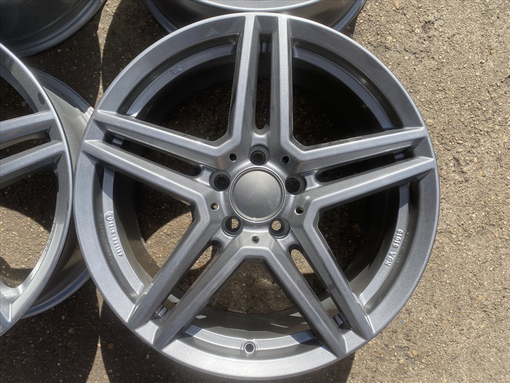 4db Uniwheels 18″ Mercedes-Benz alufelni. (4096) 2. kép