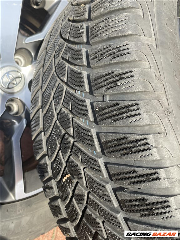  5x108 lyukosztású 17" újszerű Gyári alufelni, rajta 225/55 használt Goodyear téli gumi gumi  4. kép