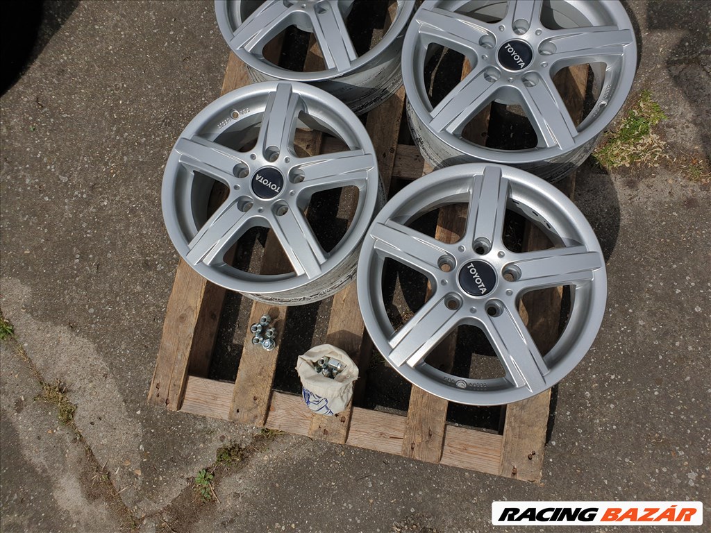 15" 5x114,3 Toyota 2. kép