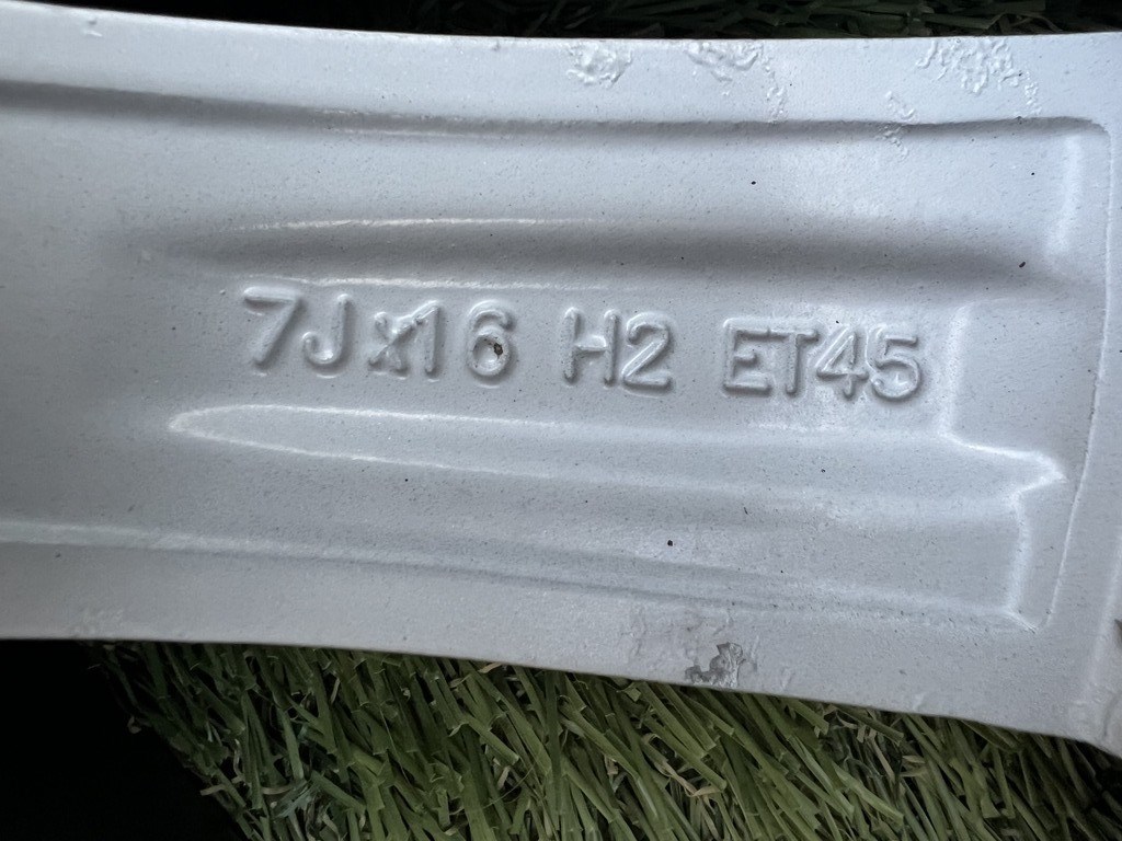 5x112 16" Volkswagen gyári alufelni 7Jx16h2 ET45 8. kép