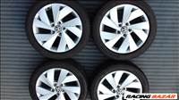  5x112 lyukosztású 17" újszerű gyári Vw alufelni, rajta 205/50 használt Bridgestone téli gumi