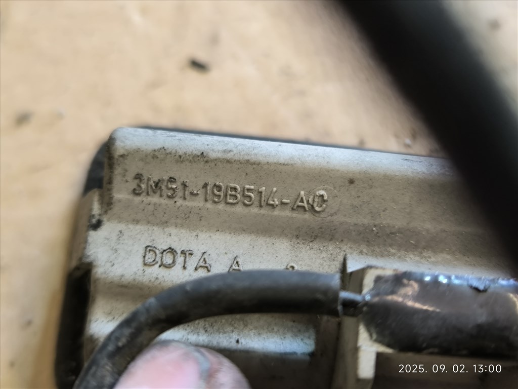 Ford focus mk2 csomagtérajtó mikrokapcsoló 3m5119b514ac 2. kép