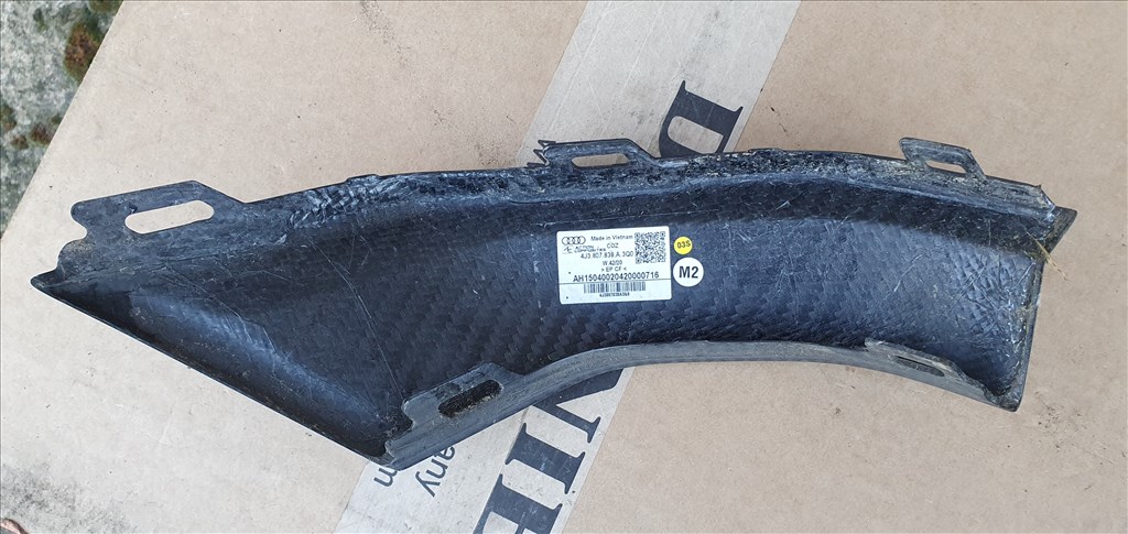 Audi e-tron AUDI E-TRON hátsó Lökhárító díszléc 4J3807838A3Q0 3. kép