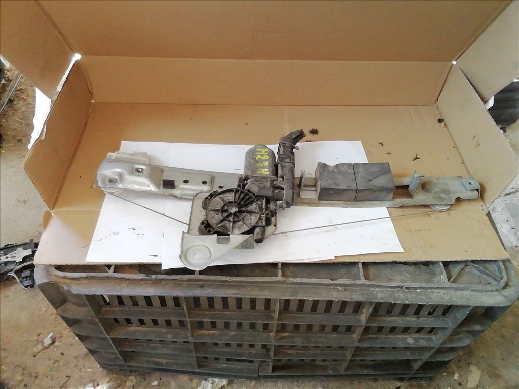 Renault Mégane II Jobb hátsó Ablakemelő Szerkezet  1. kép