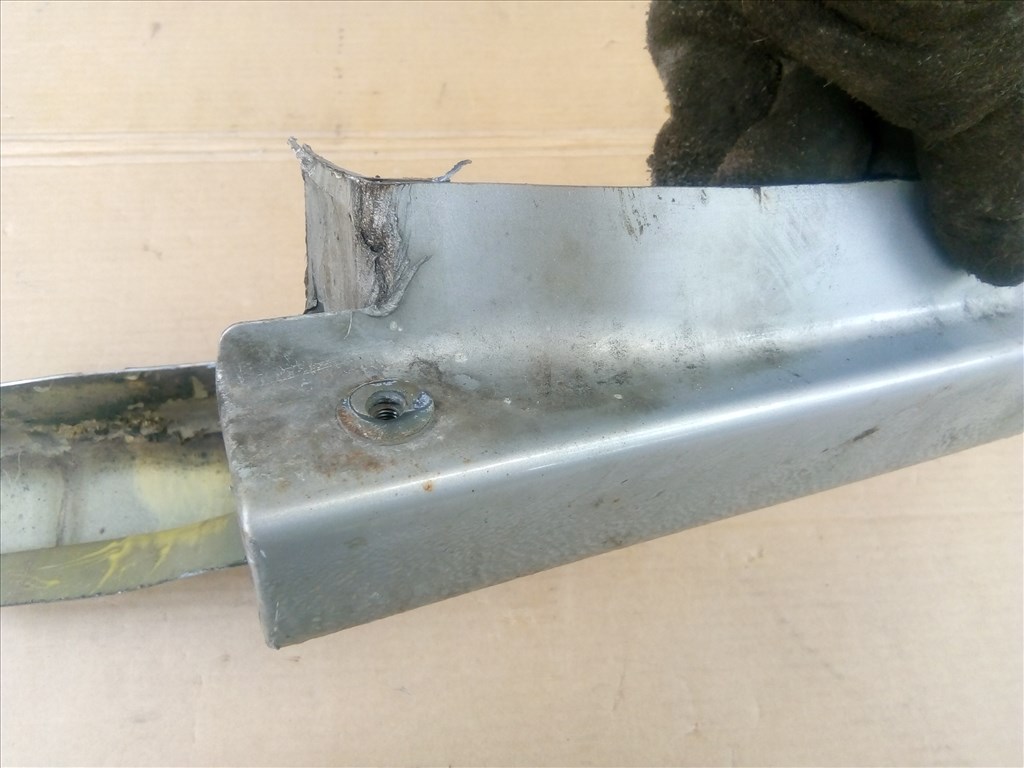 Opel Astra H H küszöb 3. kép