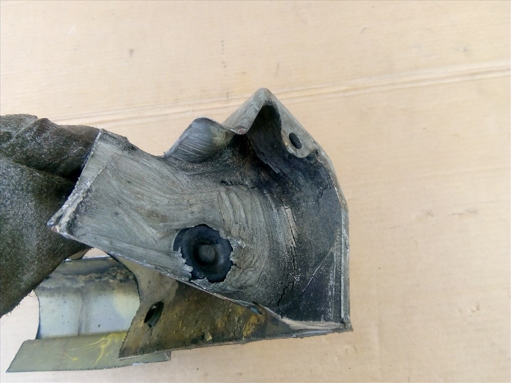 Opel Astra H H küszöb 7. kép