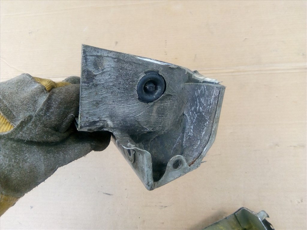 Opel Astra H H küszöb 8. kép