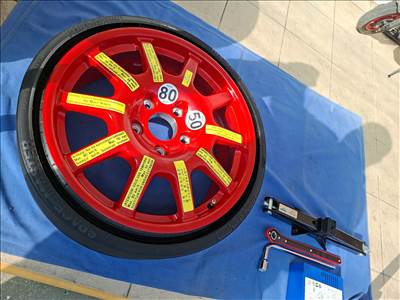 Volkswagen Touareg gyári 18 colos 5x130 lyukosztású alakváltó pótkerék mankókerék 7p0601027