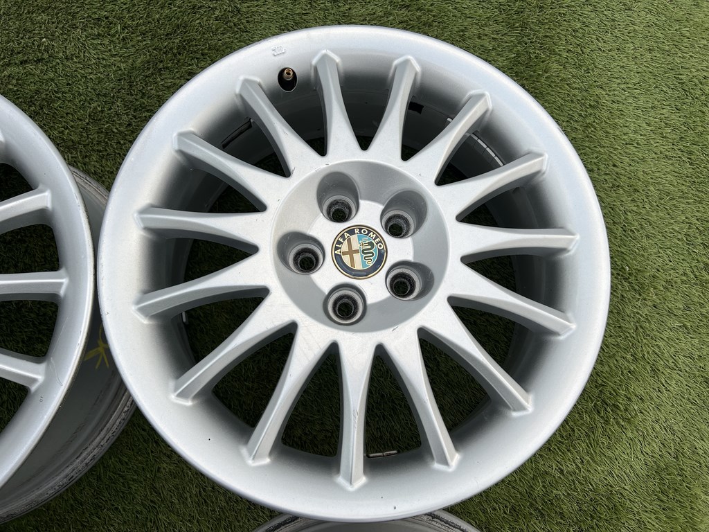 5x98 16" Alfa Romeo gyári alufelni 6,5Jx16h2 ET41,5 6. kép