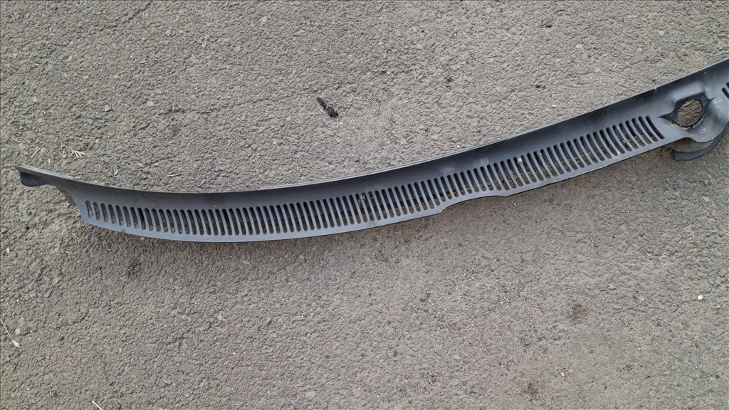 Audi A4 (B6) levélrács 8E1 819 403 8e1819403 3. kép