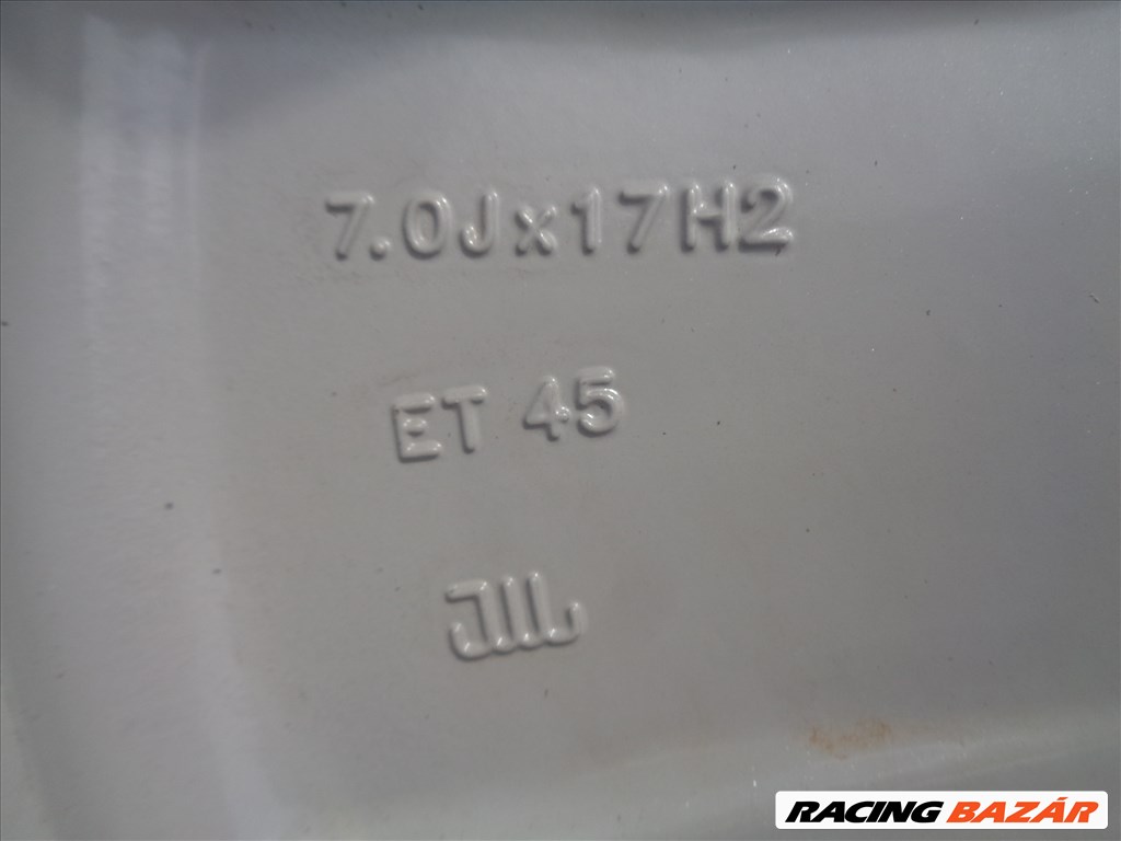 Skoda Gyári alufelni 17-es, 5×112-es osztóval újszerű állapotban eladó.  8. kép