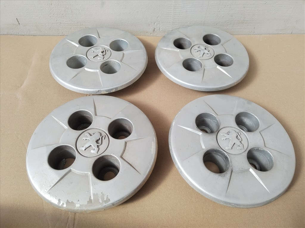 Peugeot Bipper felni közép 1311078070 1309058070 2. kép