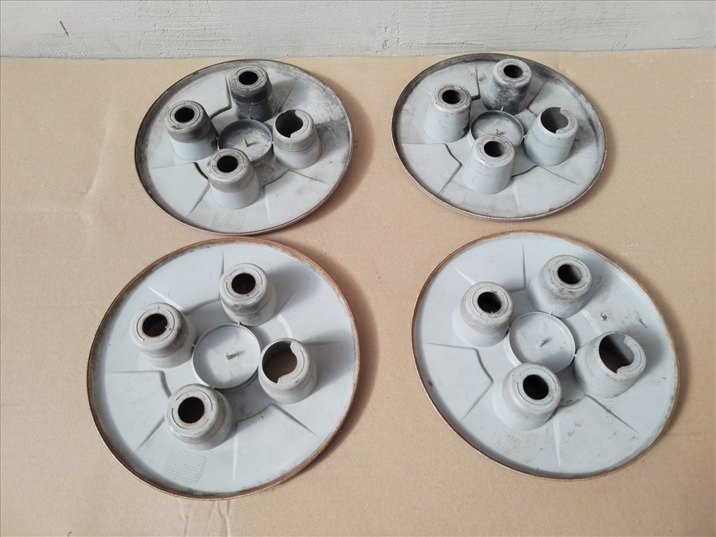 Peugeot Bipper felni közép 1311078070 1309058070 3. kép