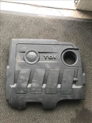 Skoda Octavia II 1,6 CR CAY -- motorburkolat