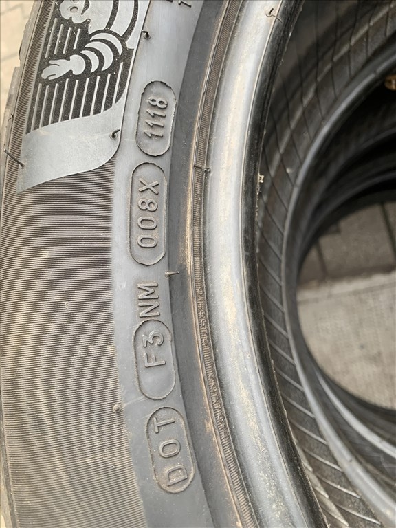  235/5019" újszerű Michelin téli gumi 2. kép