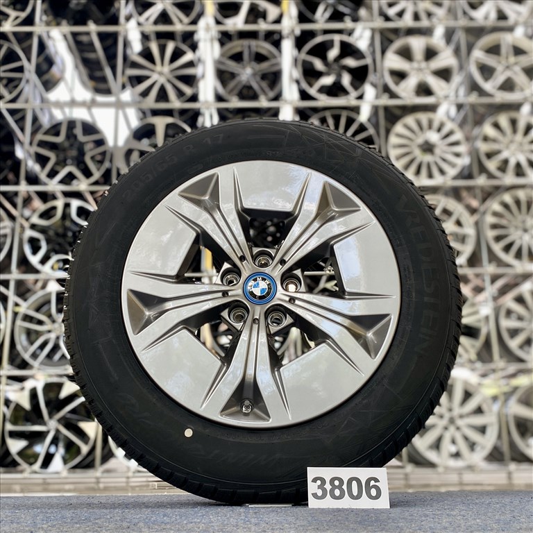 (3806)  BMW 17 gyári alufelni felni, 5x112, 205/65 R17 téli gumi, iX1 1. kép