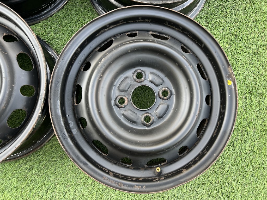 4x100 14" Mazda gyári lemezfelni 6Jx14h2 ET45 5. kép