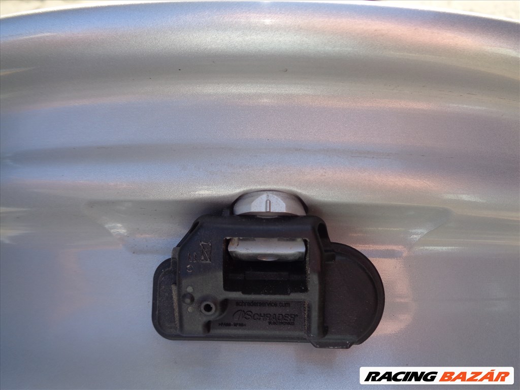 Új Mercedes Gyári alufelni 17-es, nyomás szenzorral eladó. 6. kép