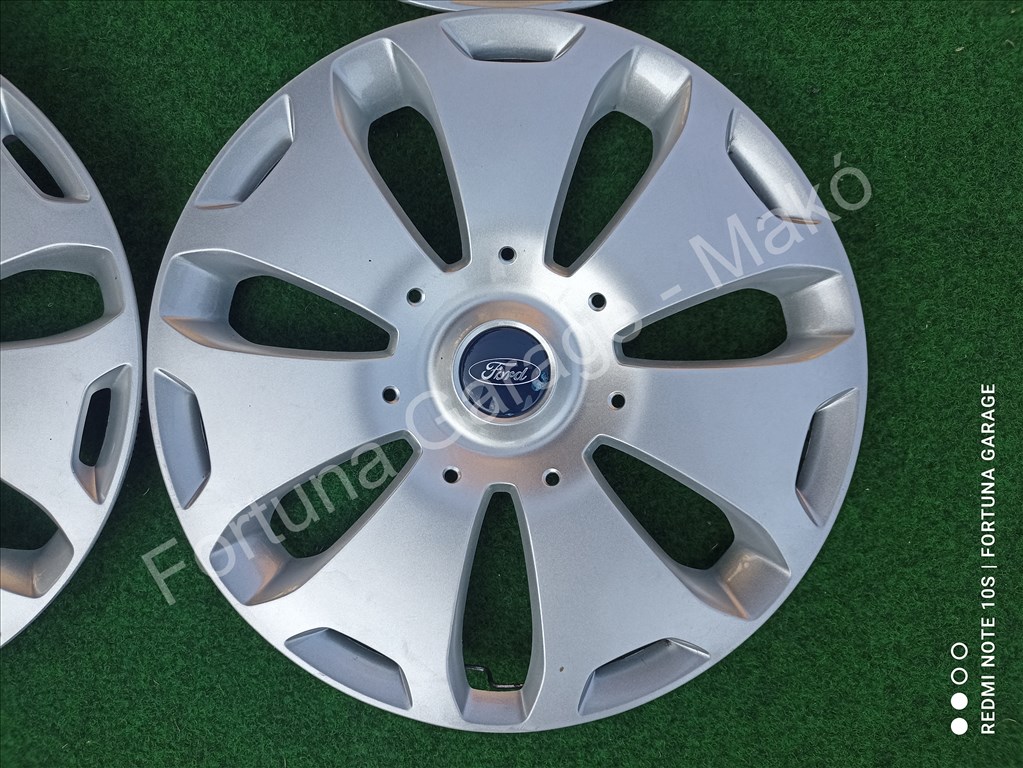 16" Ford használt dísztárcsa garnitúra (132) 3. kép