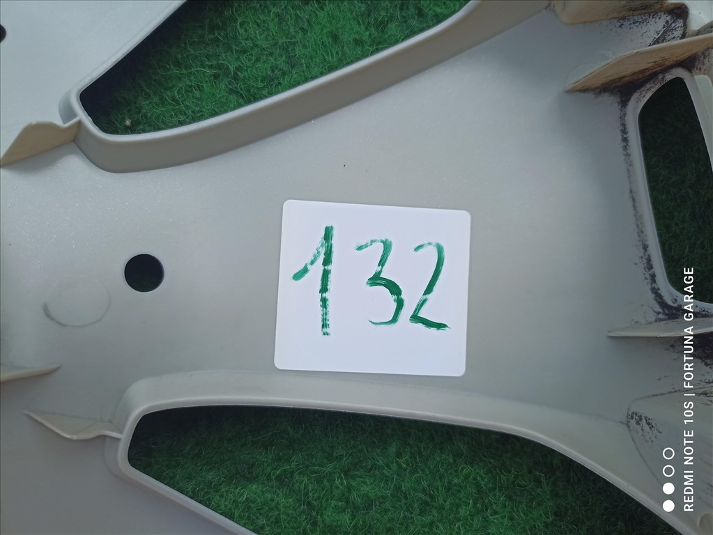 16" Ford használt dísztárcsa garnitúra (132) 7. kép